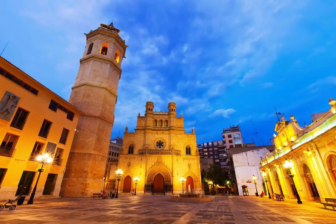 torre fadri catedral gotica castellon plana min