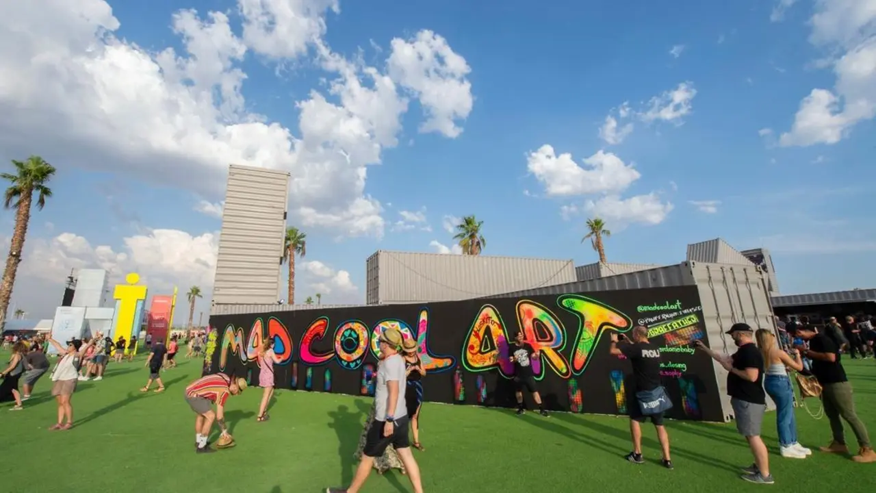 Zona art&iacute;stica y de graffiti del festival Mad Cool en Madrid (Fuente: Festival Mad Cool Facebook)