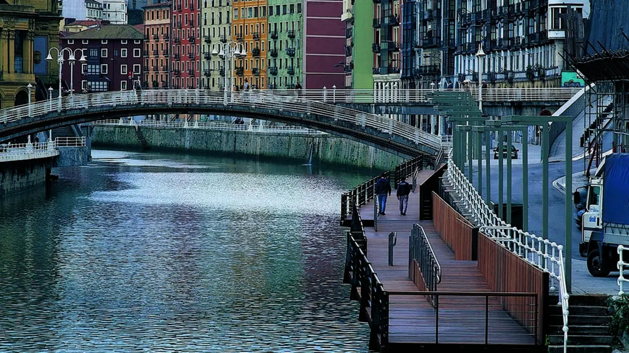 Image 01 Muelle sobre la Ria min