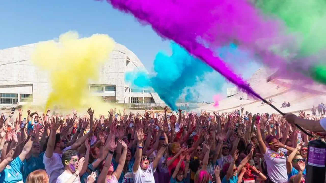 Holi Gaias Santiago
