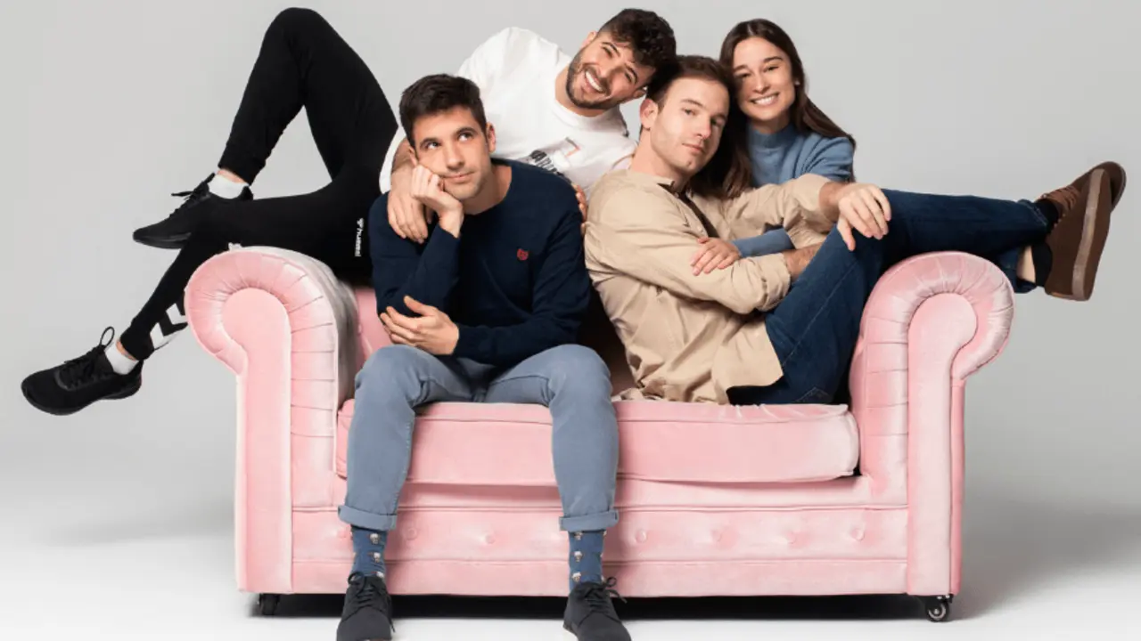 Imagen promocional "Manual b&aacute;sico de lengua de signos para romper corazones"