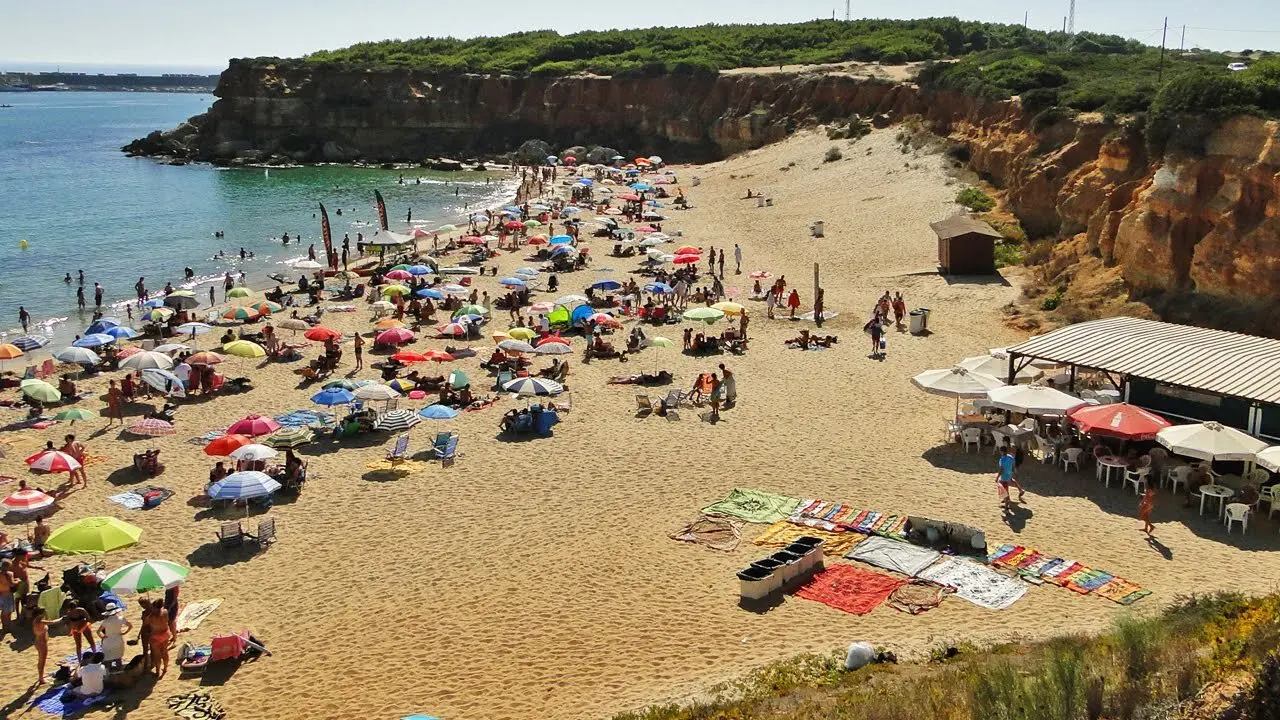 Cinco planes para este verano en C&aacute;diz - Cala del Aceite