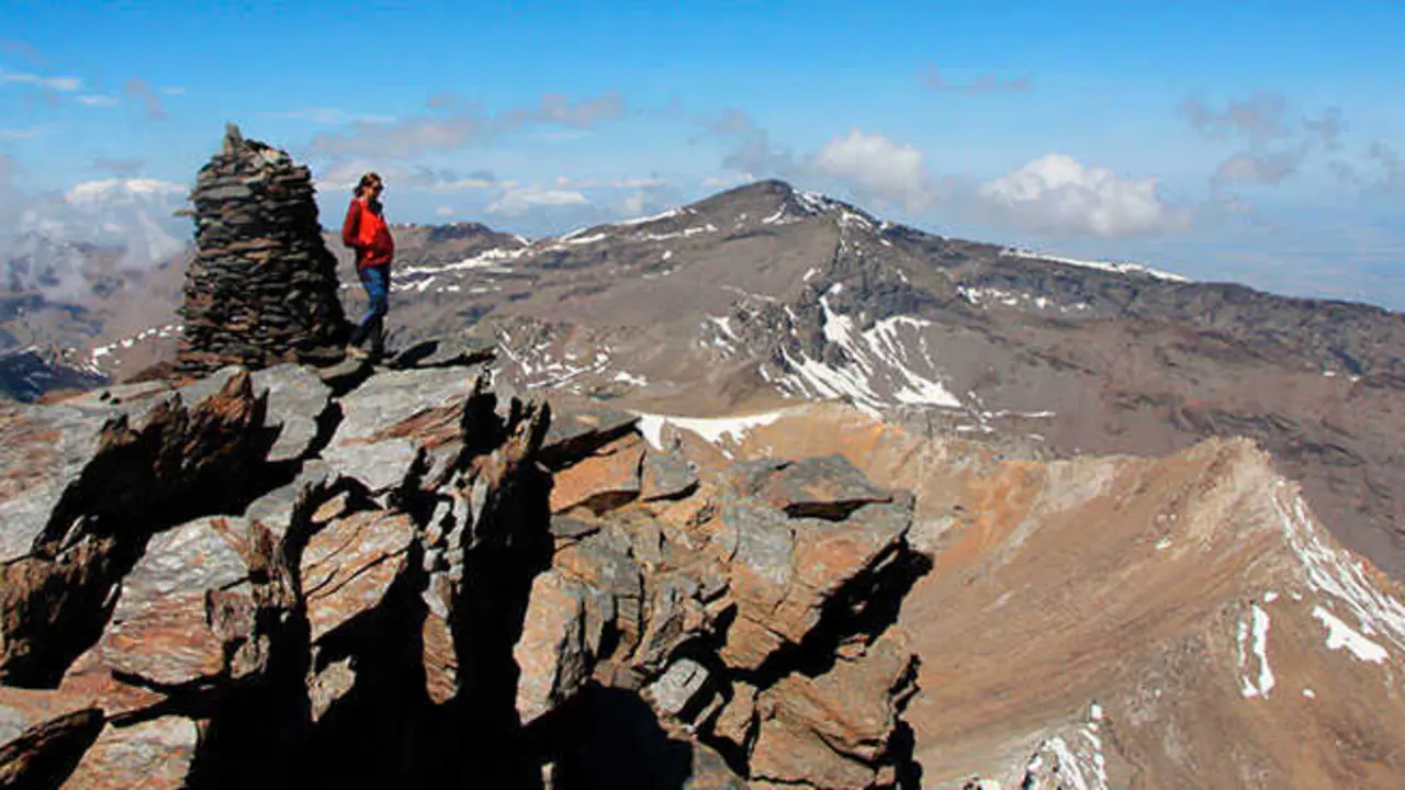 Vista panor&aacute;mica del Mulhac&eacute;n en Sierra Nevada