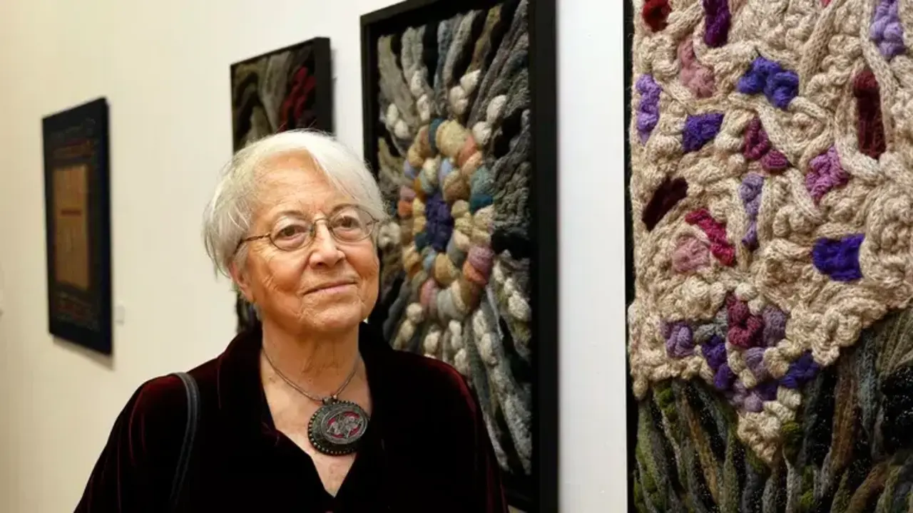 Tramas, exposici&oacute;n &Aacute;ngeles P&eacute;rez en Vigo