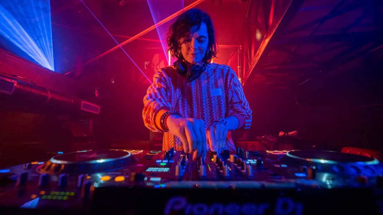 Mecha House Club