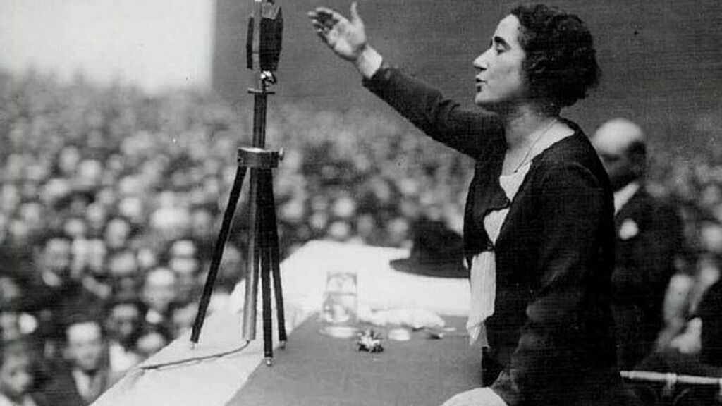 Clara Campoamor mujeres españolas