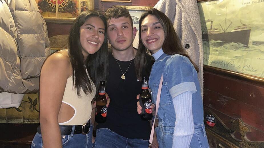 8 Ely Angel y Melba min