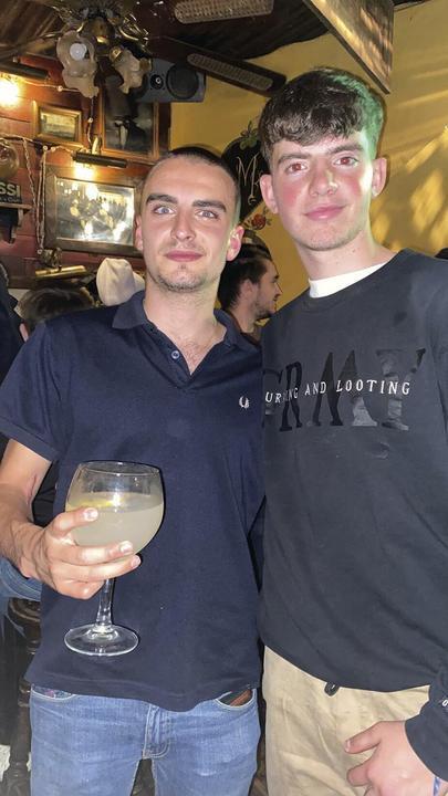 11 Mayoral y Jon min