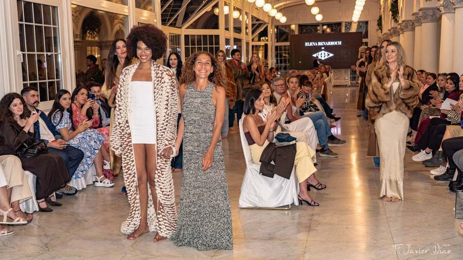 Moda Norte 2025 Desfile Elena Benarroch by Yael Barnatán Saludo Yael Barnatán