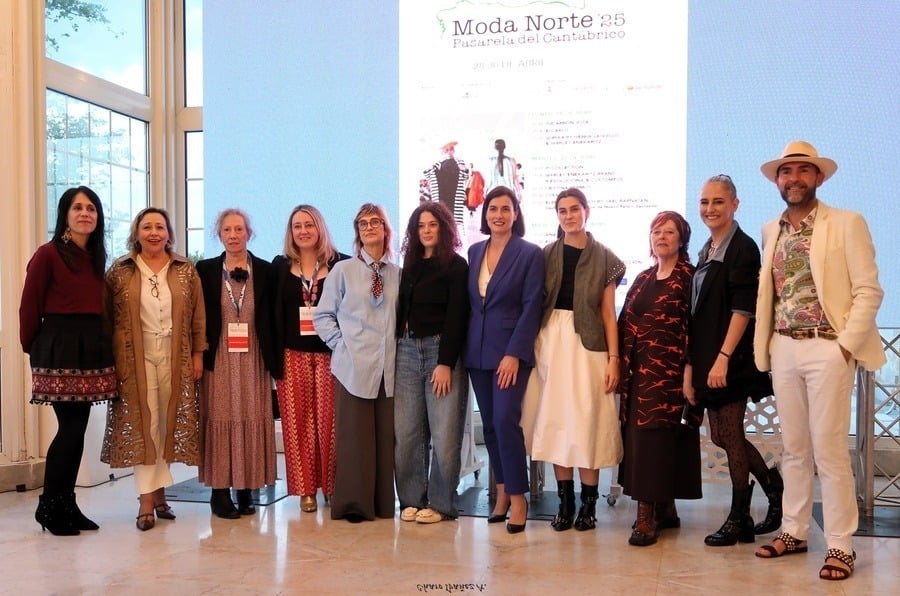 Moda Norte 2025 Entrega Premio Mejor Colección premiadas, jurado y alcaldesa de Santander 2