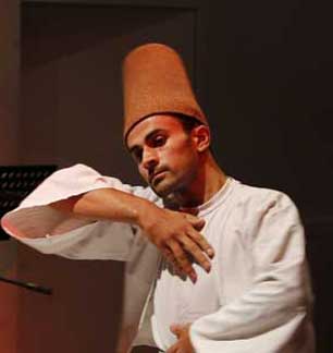 Al turaz Al Andalusi. Danza sufí y tanoura en el Festival Murcia Tres Culturas
