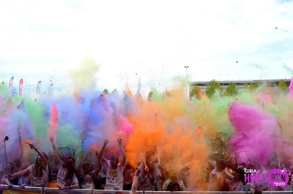 HOLIRUN la carrera de colores en Malaga el 14 de febrero