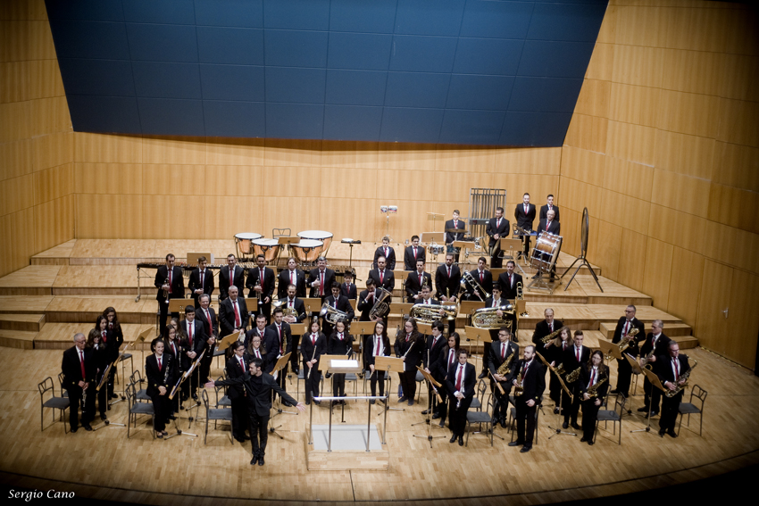 Concierto de la Banda de Música Santa Cecilia en el Teatro Bernal