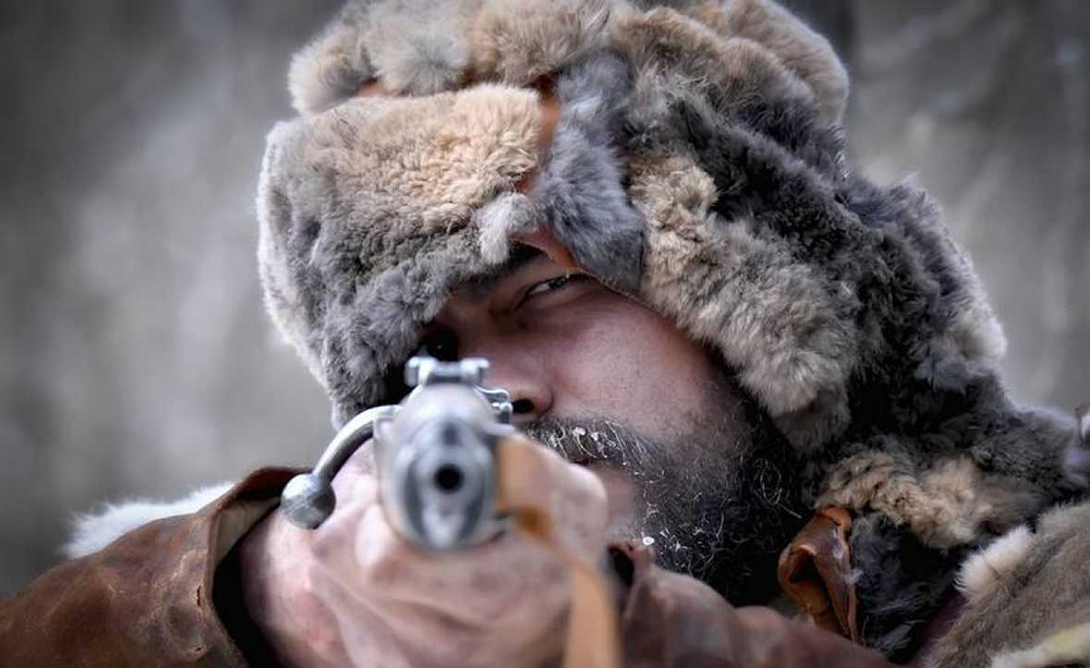 Mario Casas protagoniza la película ‘Bajo la piel del lobo’