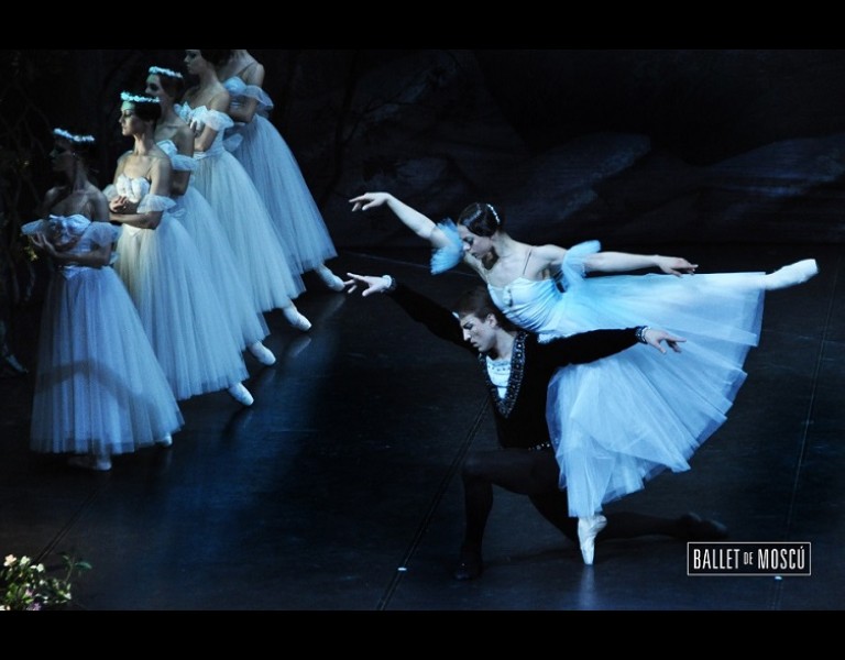 Giselle, ballet en el teatro Afundación de Vigo