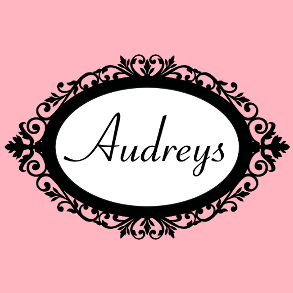 Audrey´s Pin-up and Vintage - La