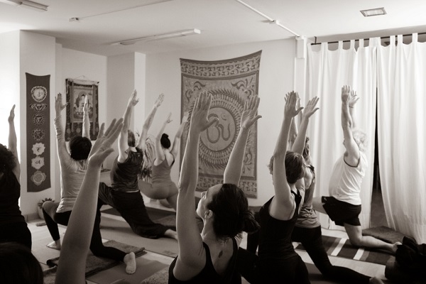 Día Internacional del Yoga en Essentia