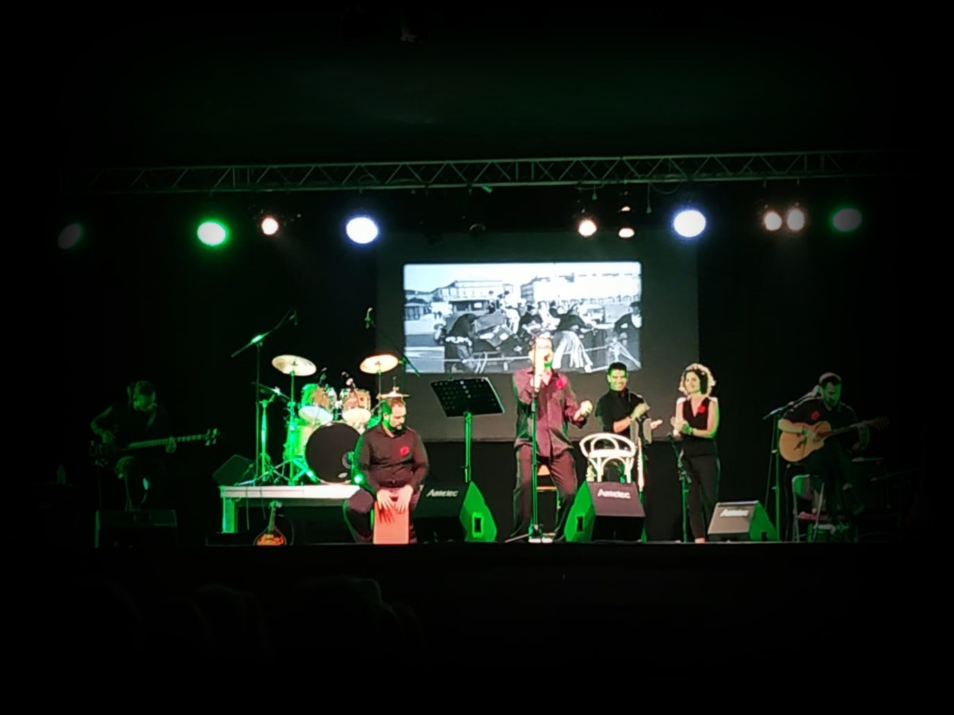 Luna y clavel, concierto homenaje a Carlos Cano en el Palacio de Congresos de Granada