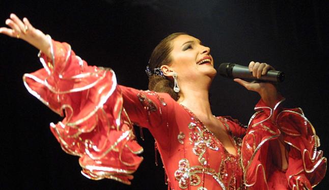 Rocio Alba presenta su disco Volver en el Teatro Cervantes