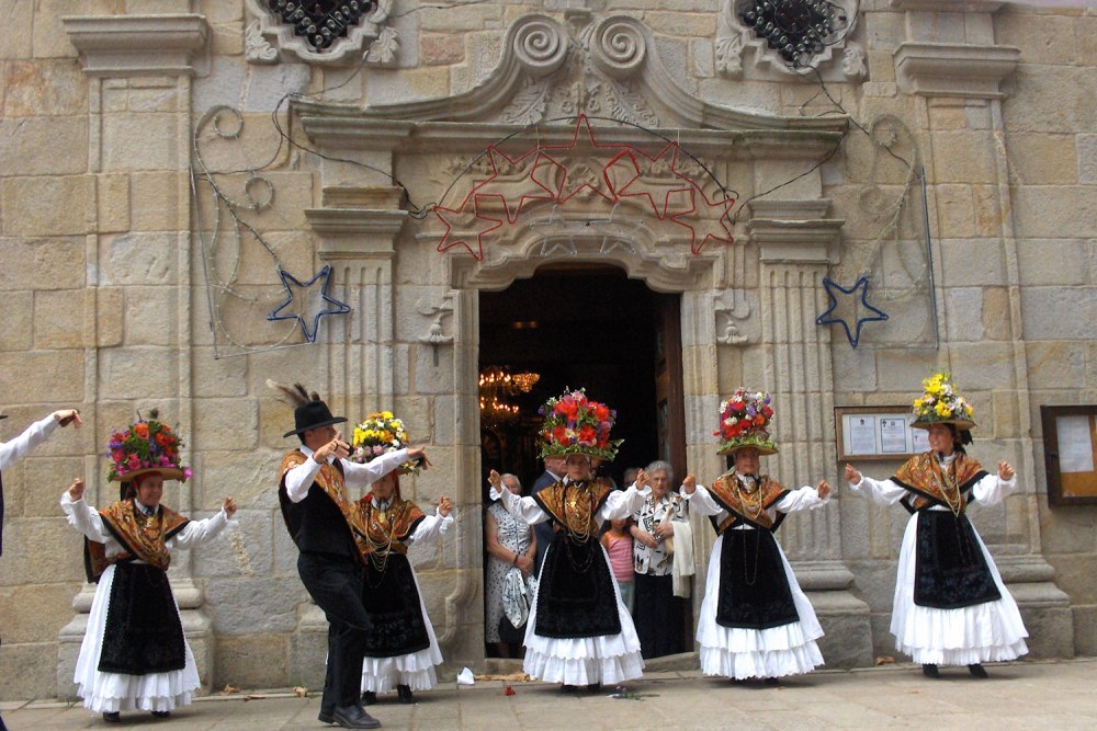 Danzas ancestráis de San Sebastián en Aldán, Cangas