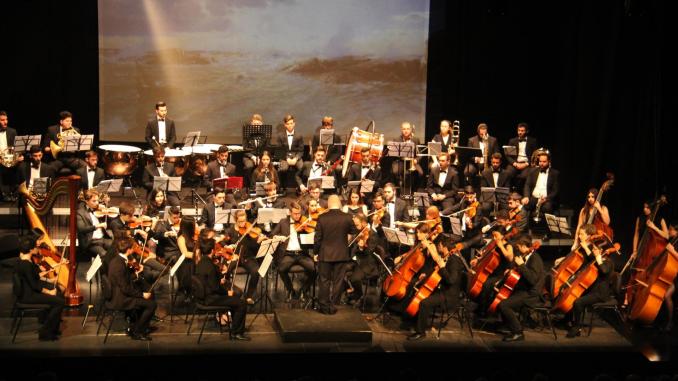 La Joven Orquesta Mediterránea en el Auditorio de la Casa de la Cultura de Almuñécar.