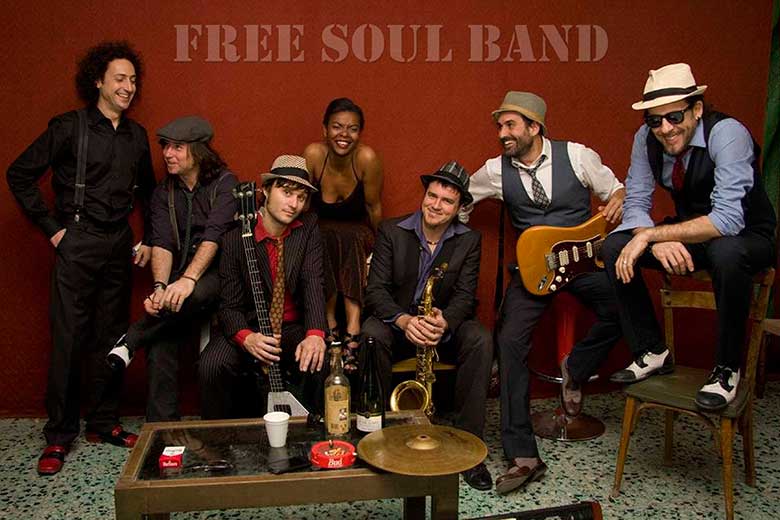 Free Soul Band en La Cochera Cabaret de Málaga