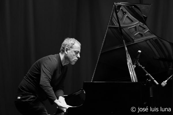 Albert Bover Trío, concierto de jazz en la casa de Arriba