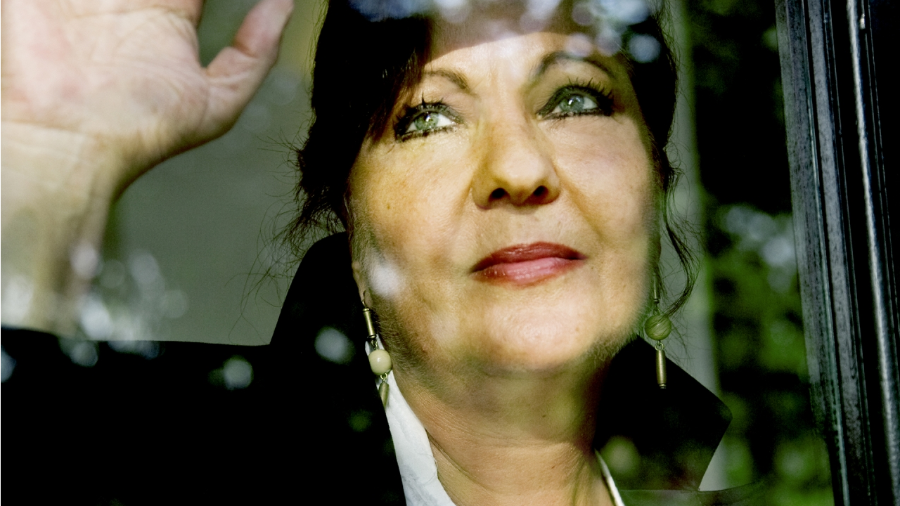 Carmen Linares presenta 40 años de Flamenco en el Teatro Cervantes de Málaga