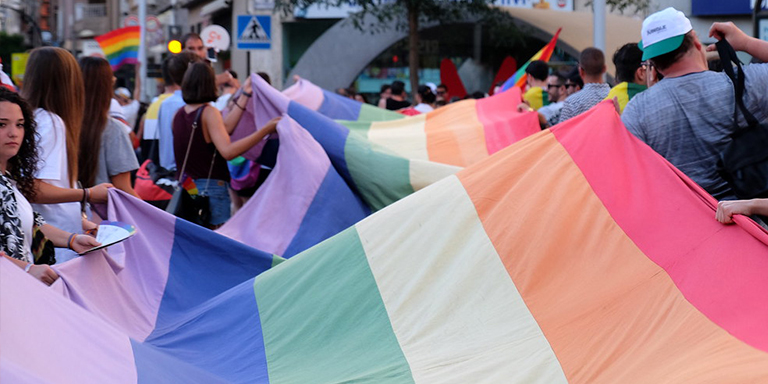 Barril pro Orgullo LGTBI en Planta Baja de Granada