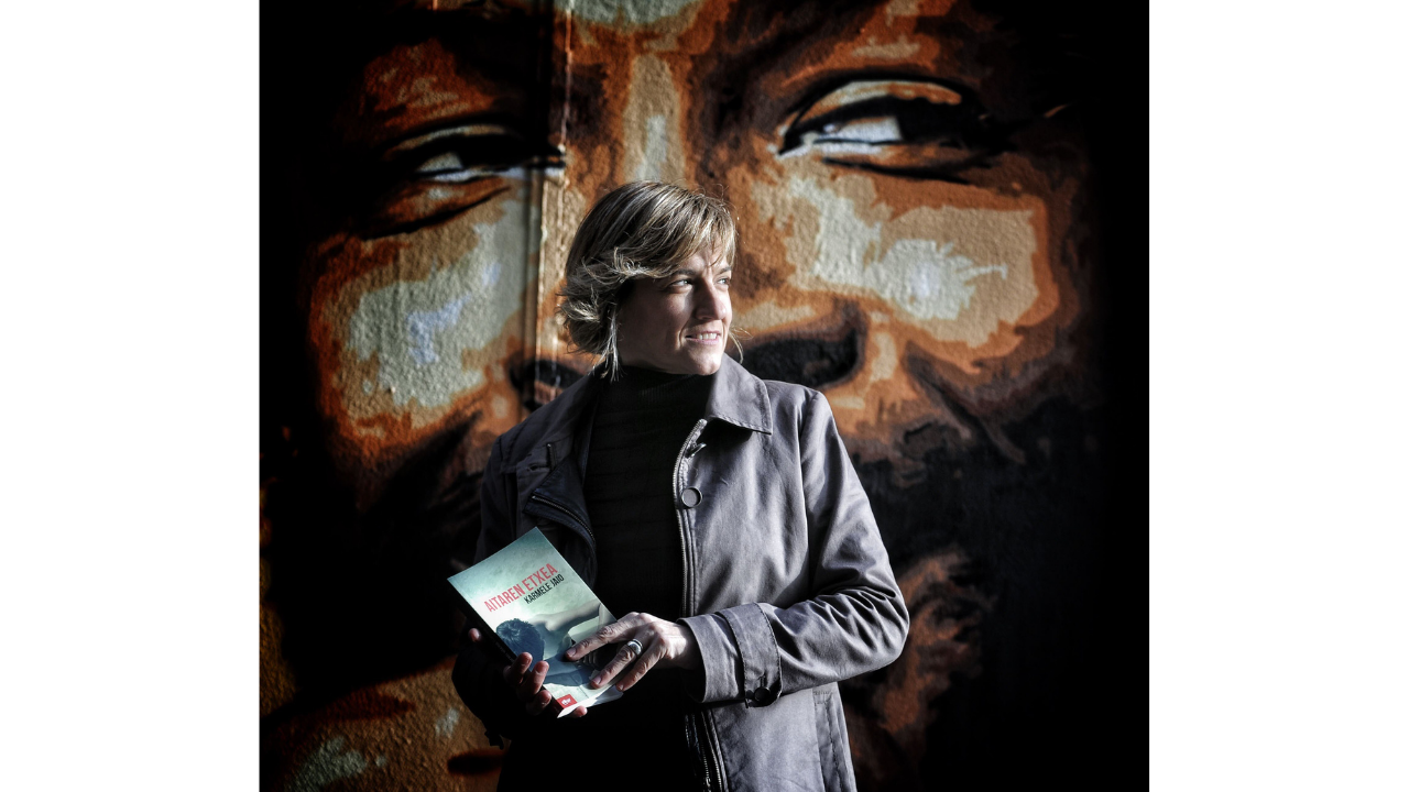 «Aitaren etxea» de Karmele Jaio gana el Premio Literatura en euskera 2020