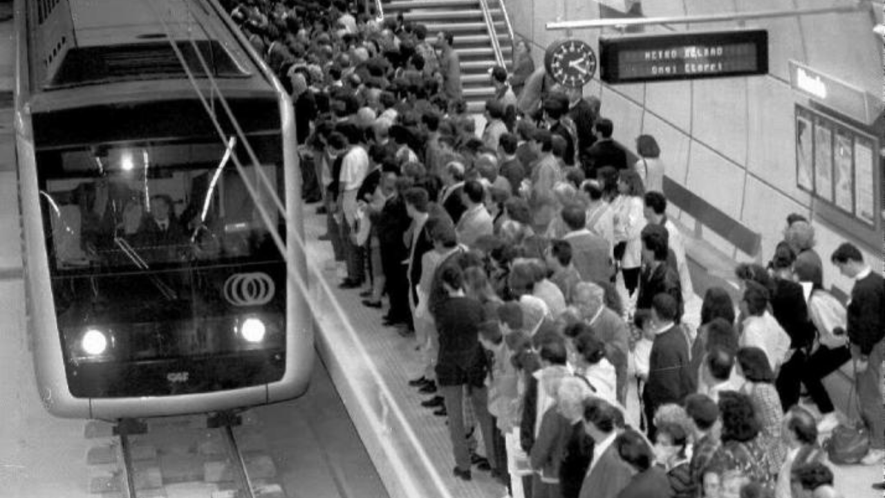 Metro Bilbao: 25 años de viajes