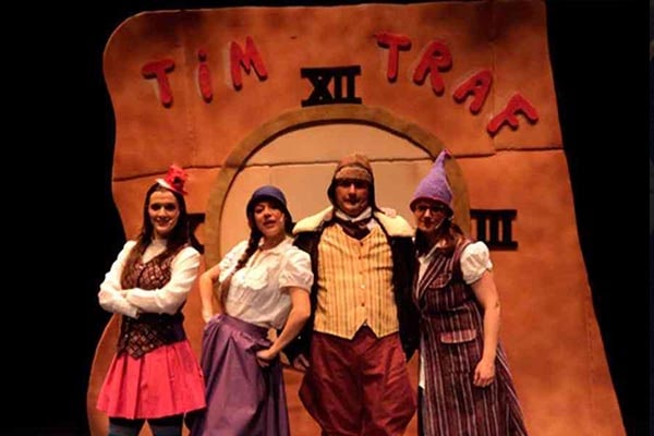 Teatro: ‘Tim Traf, los traperos de la historia’ en Teatro Principal