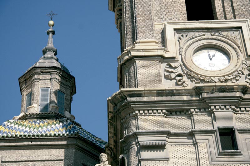 Plaza de las Catedrales, El Pilar
