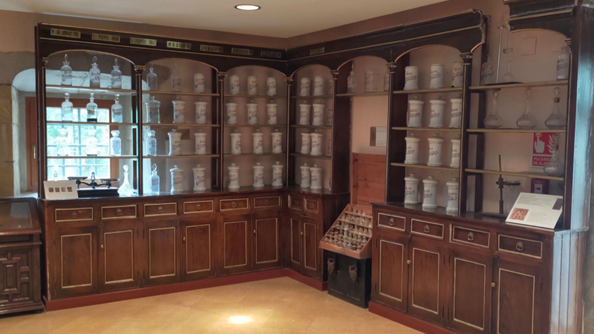 El Museo de las Encartaciones organiza visitas guiadas a la botica oculta de la familia De la Colina