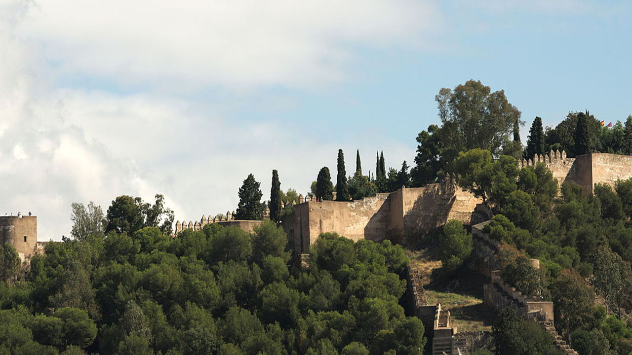 El Castillo de Gibralfaro; viaja al pasado en Málaga