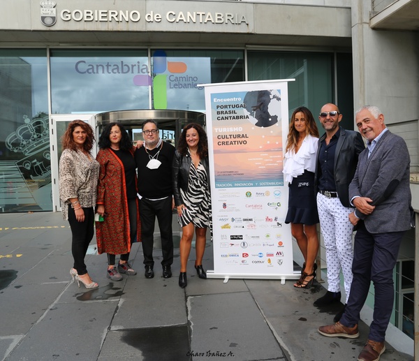 Encuentro Portugal Cantabria foto grupo presentación Conchi Revuelta... Héctor Moreno 1