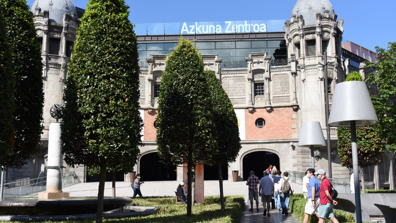 Azkuna Zentroa abre una convocatoria para residencia internacional en cómic