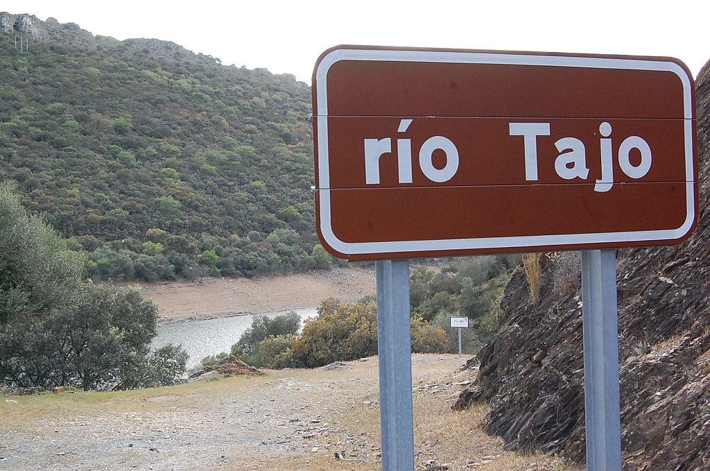 Rio Tajo by Lucyin Trabajo Wikimedia Commons