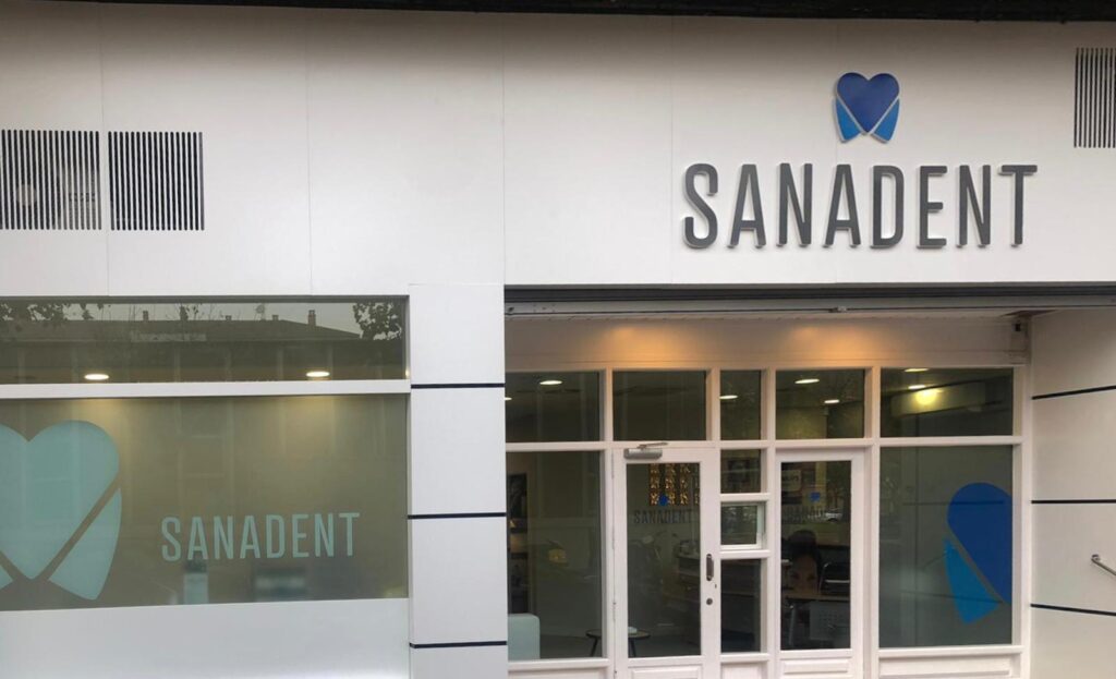 Nueva fachada Clinica Dental Sanadent