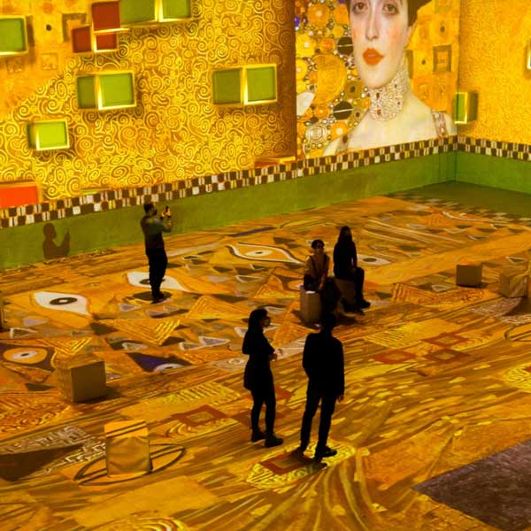 Klimt. La experiencia inmersiva en Ideal Barcelona