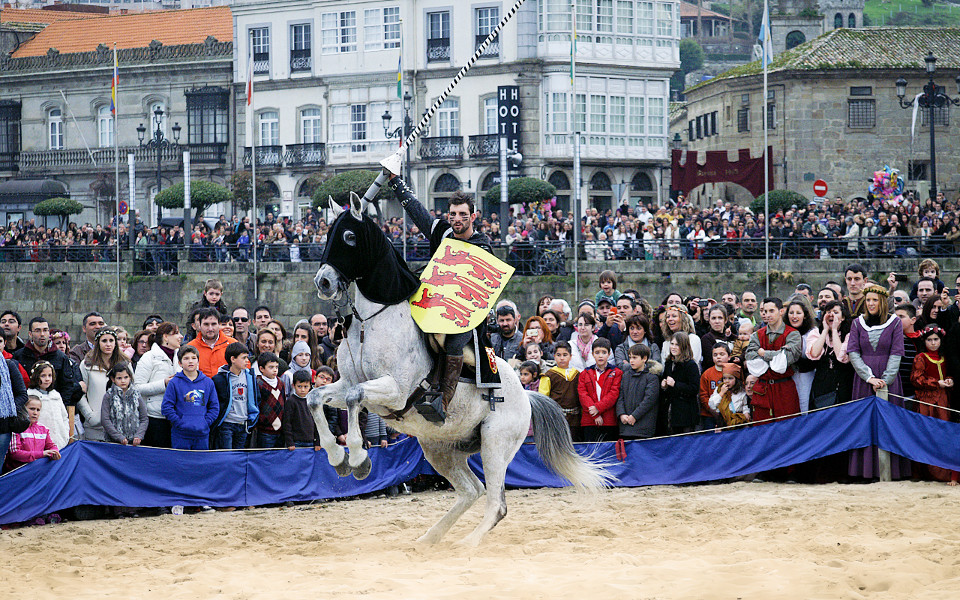 Regresa la Arribada, la fiesta medieval de Baiona