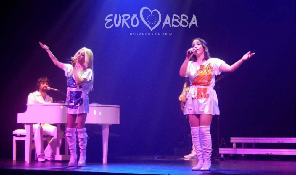 Concierto tributo a ABBA en el Palacio de Congresos de Santiago de Compostela