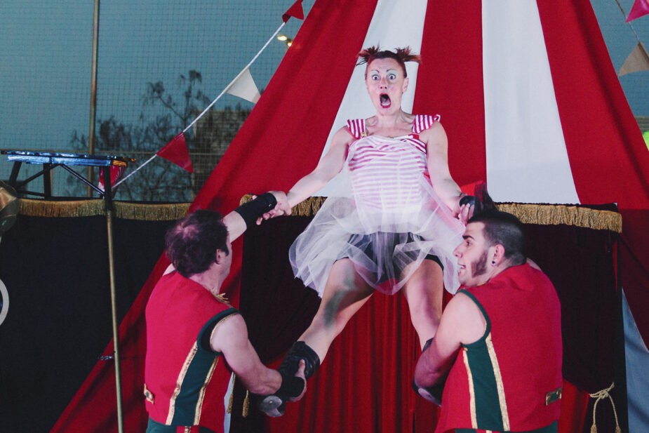 La Finestra Nuevo Circo: The Troupers en el Teatro Principal