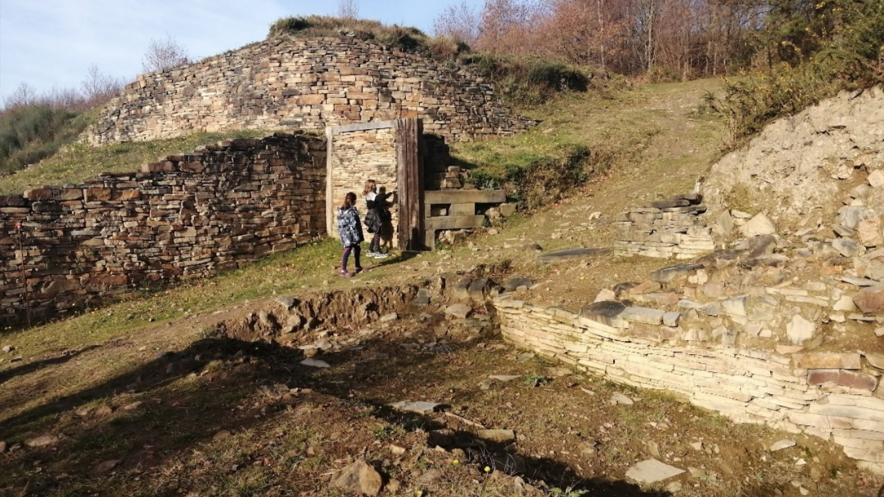Los planes de Txikaletos: El oppidum de Arrola