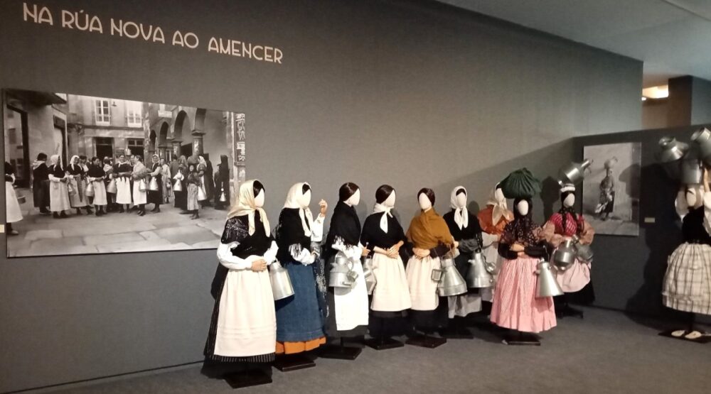 Un viaje por la indumentaria tradicional de Galicia exposición Ruth Matilda Anderson Pontevedra