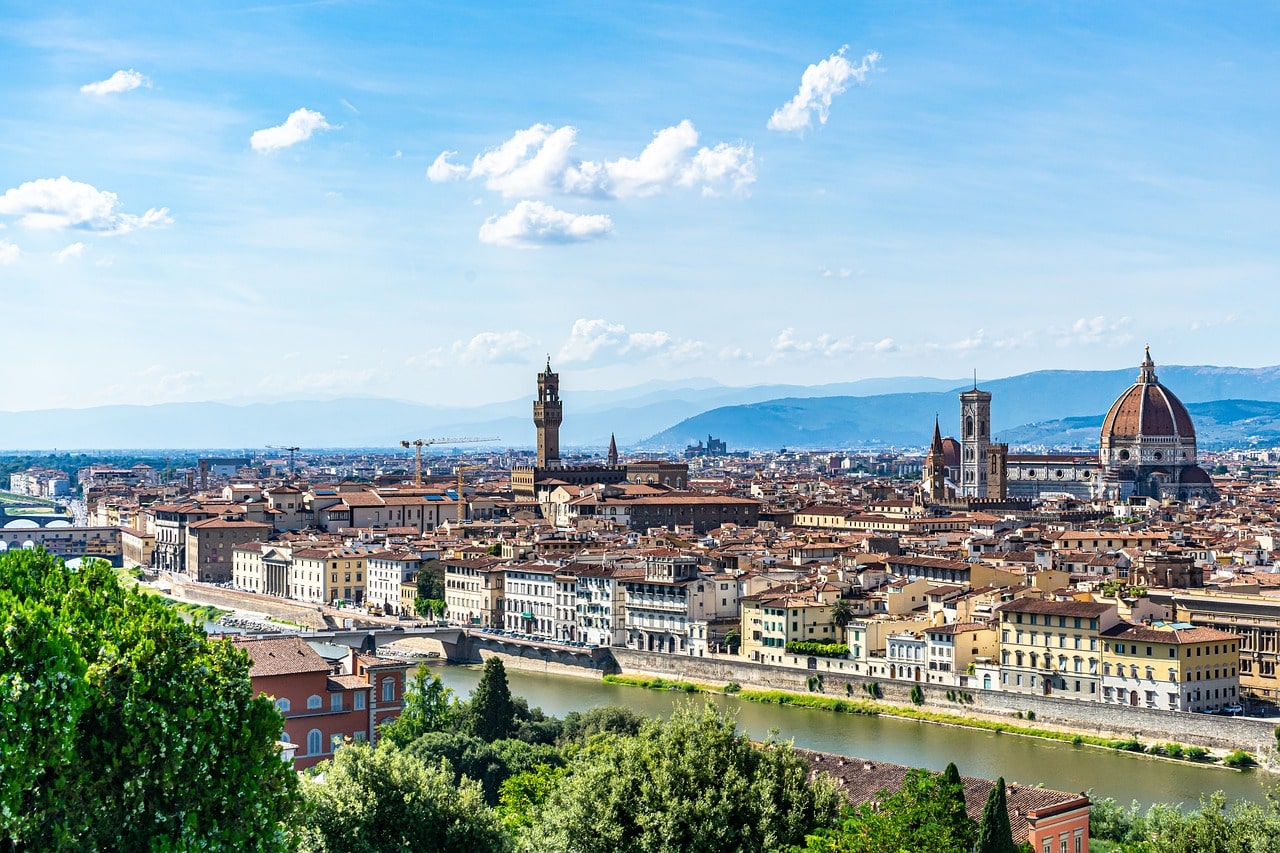 5 destinos baratos para escaparte en Semana Santa Florencia
