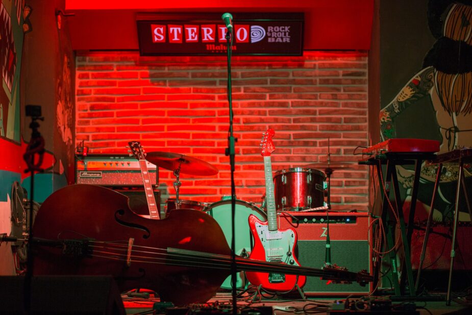 Noches Stereas en el Stereo Rock & Roll Bar