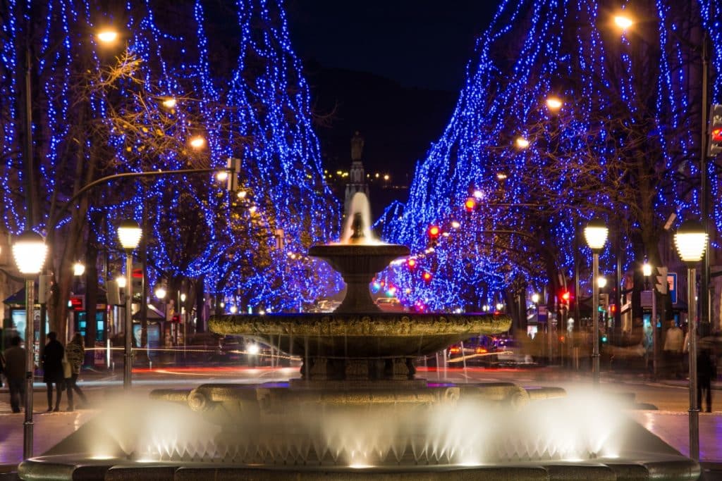 Las luces de Navidad de Bilbao se encienden mañana