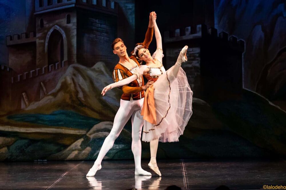El ballet de San Petersburgo interpretará «El lago de los cisnes» en Vigo