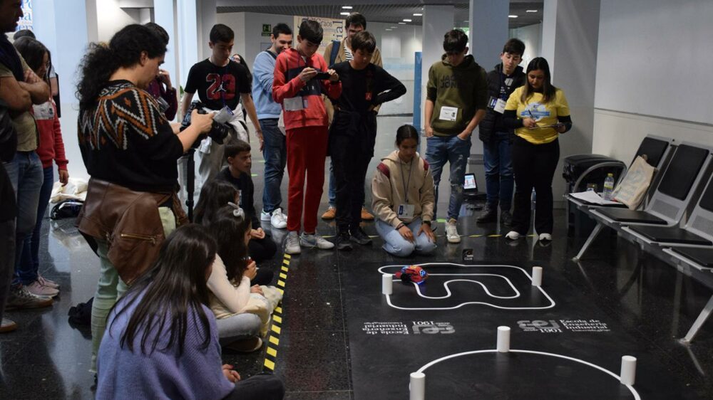 Séptima edición de la competición de robots en la Universidade de Vigo